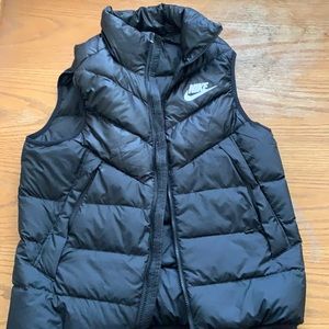Nike Vest Size Meduim